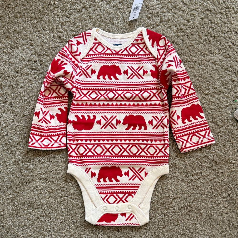 Old Navy Christmas Holiday Red & Cream Bear Print Long-Sleeve One-Piece Bodysuit